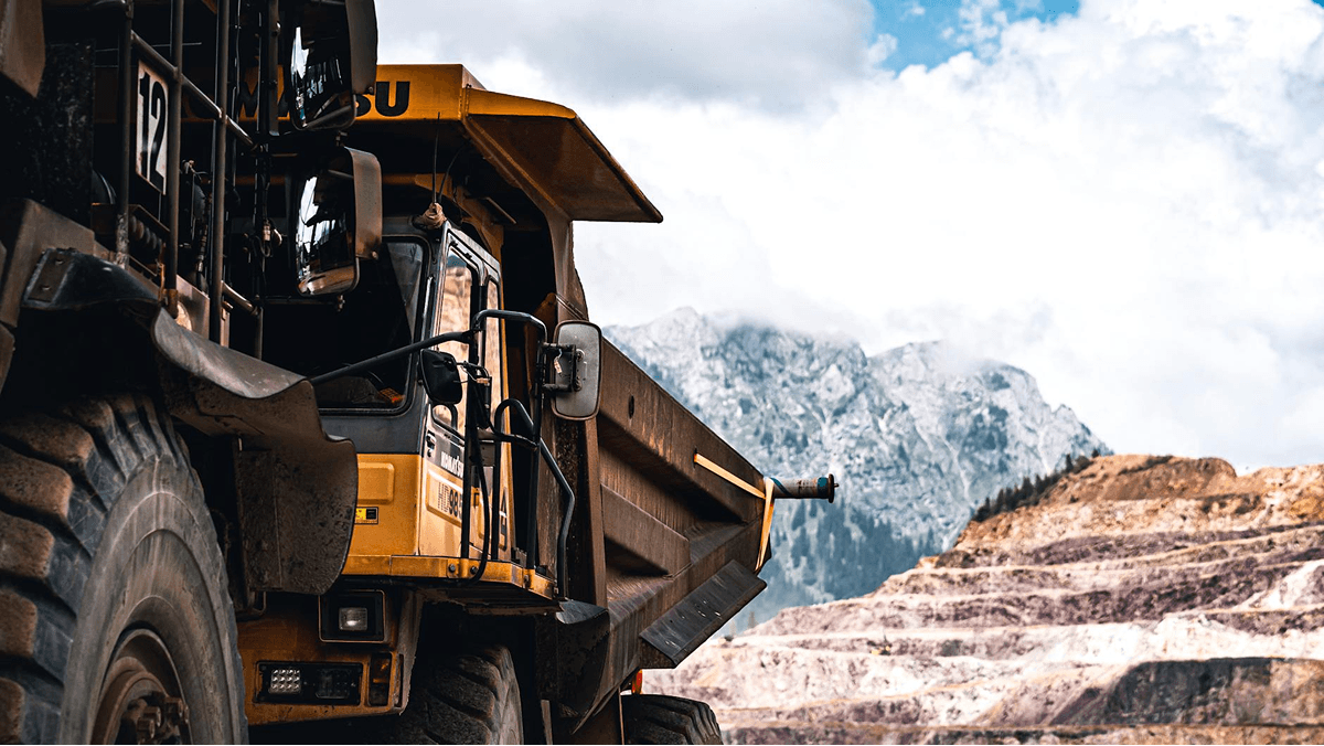 Mine Management and Operational Optimization